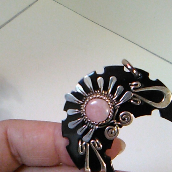 Nwot Black Halfmoon Charm - Picture 6 of 8
